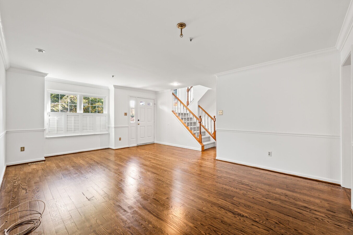 Photo - 1430 Redwood Ct