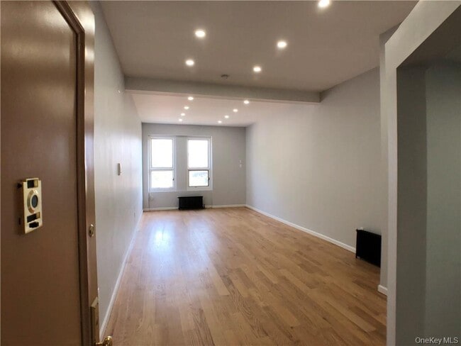 Photo - 168-170 Myrtle Blvd Unit B