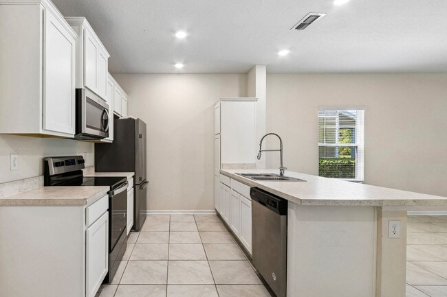 Photo - 86928 Mainline Rd