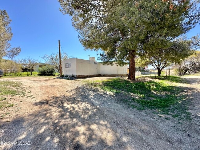 Photo - 1490 N John Adams St
