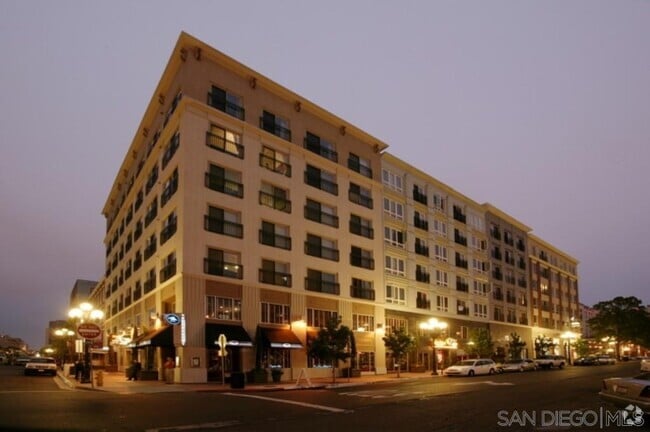 Building Photo - 450 J St Unit 3011 Rental