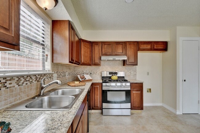 Photo - 1622 Peachtree Valley Dr