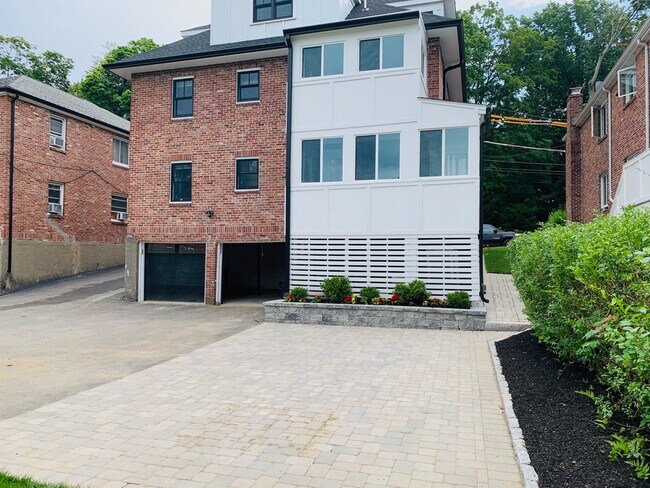 31 Heath St