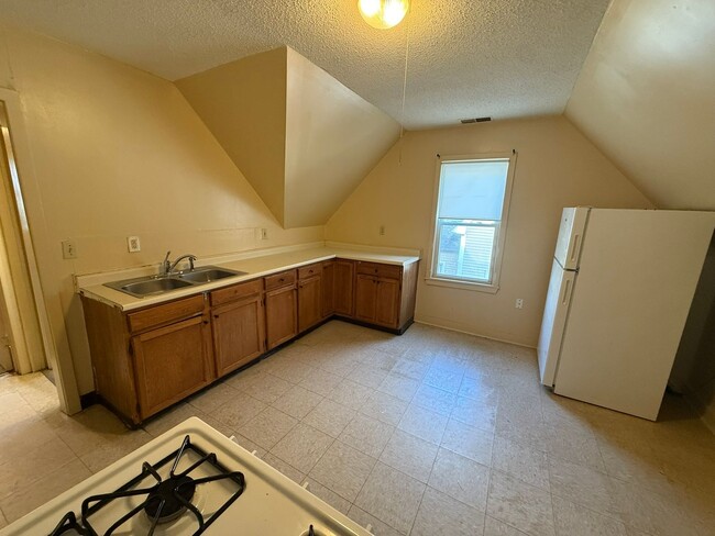 Photo - 60-62 Acushnet Ave. Unit 62 Acushnet Ave - 3rd Floor