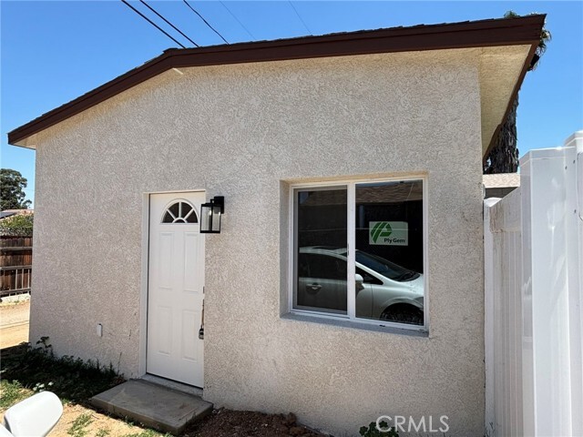 Building Photo - 2057 Marlborough Ave