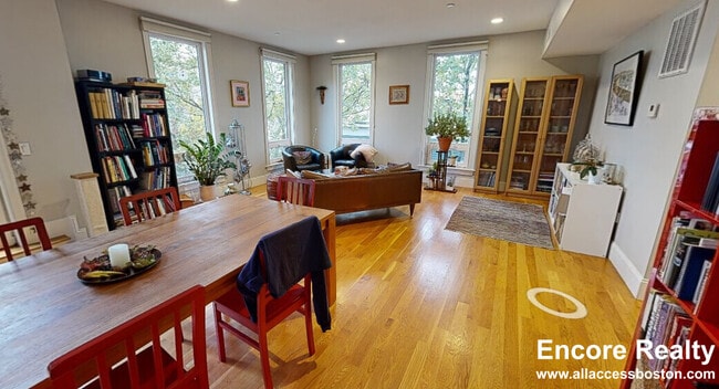 Photo - 168 Hampshire St Unit 4C