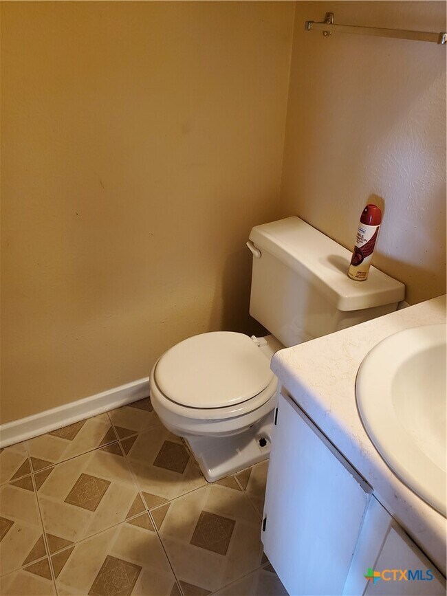 Photo - 1308 Covey Ln