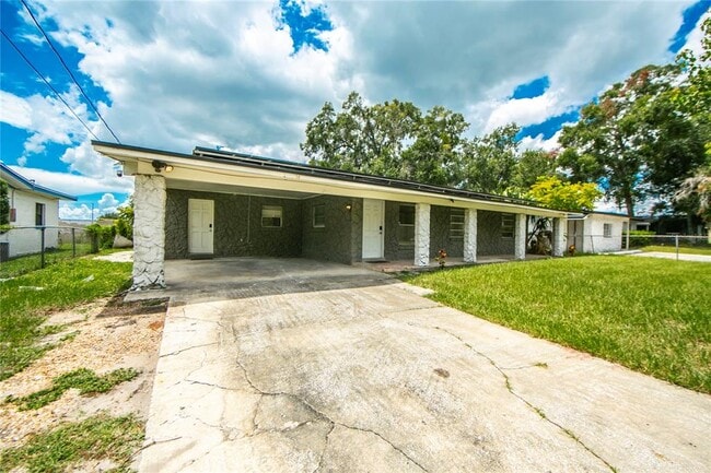 Building Photo - 14 Bel Air St Rental