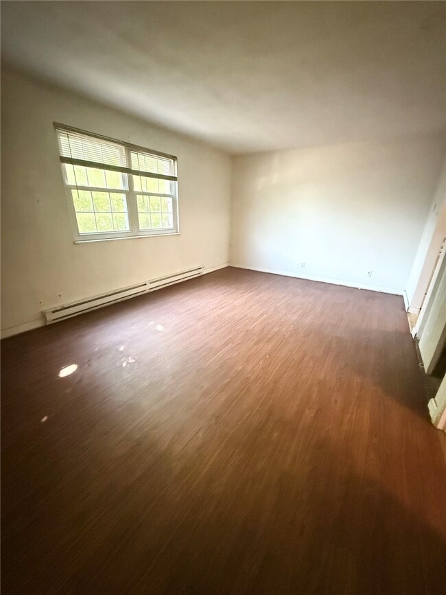 Photo - 18 N 44th St