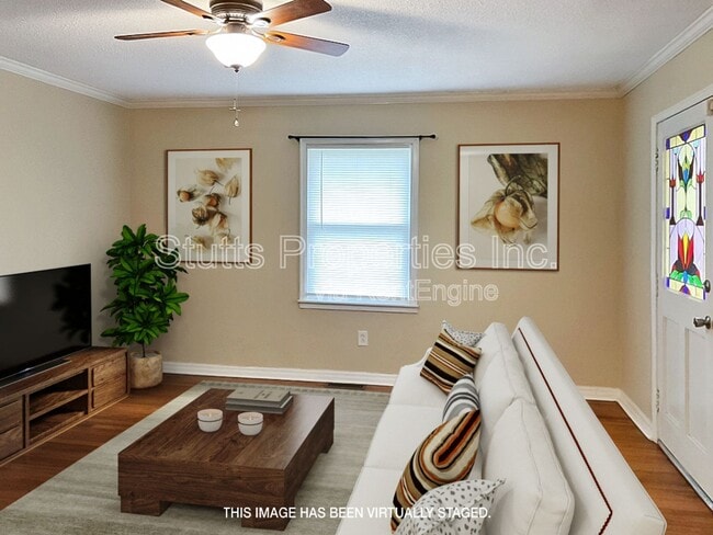 Photo - 3407 Pine Cir