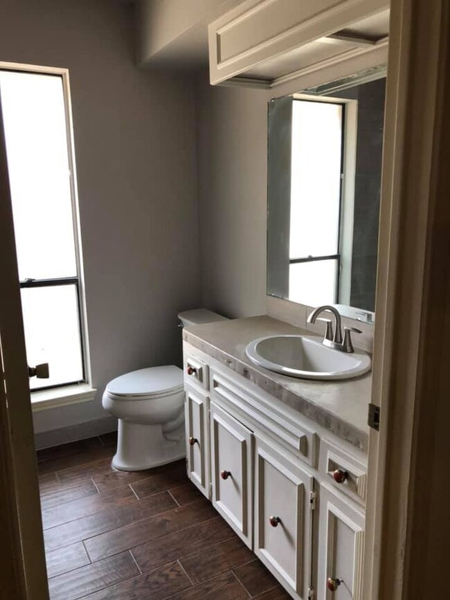 Building Photo - 133 Blanco St