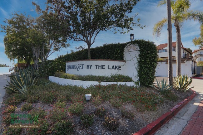 Photo - 910 S Rancho Santa Fe Rd
