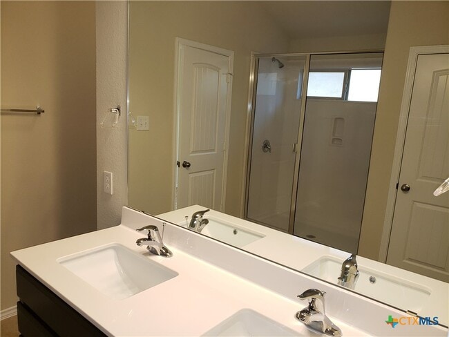 Photo - 5550 Perdita Dr