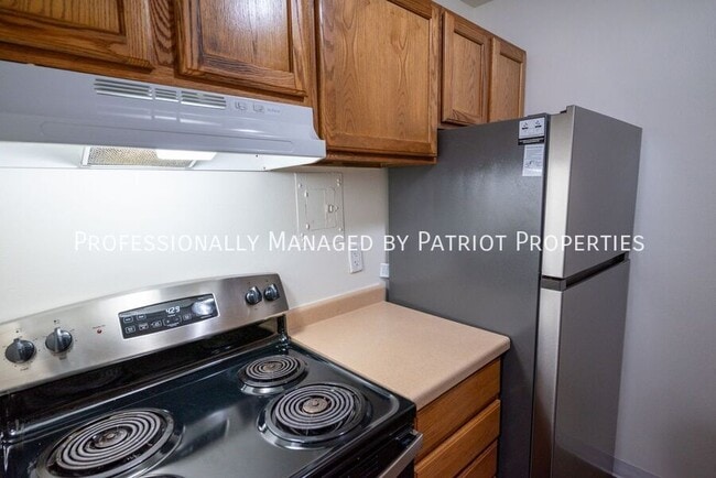 Building Photo - 1205 Emerald Terrace Unit 1