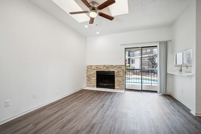 Photo - Wyndham on the Creek