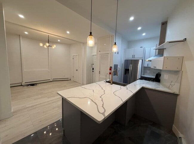 Photo - 202 48th St Unit 3