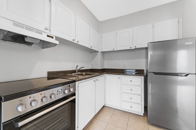 Photo - 145 York St Unit 302