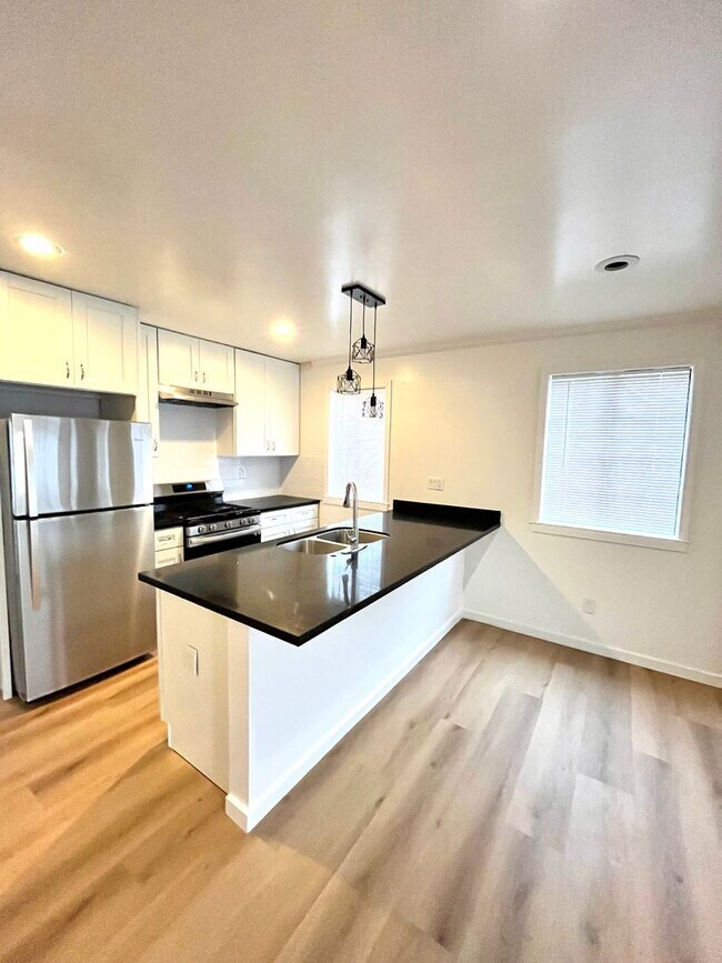 Photo - Charming 4 Bedroom Home Located in Lomita Park Neighborhood