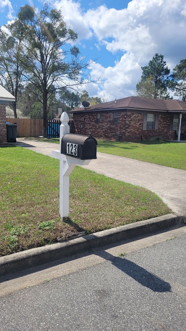 Photo - Charming 3 bed, 2 bath