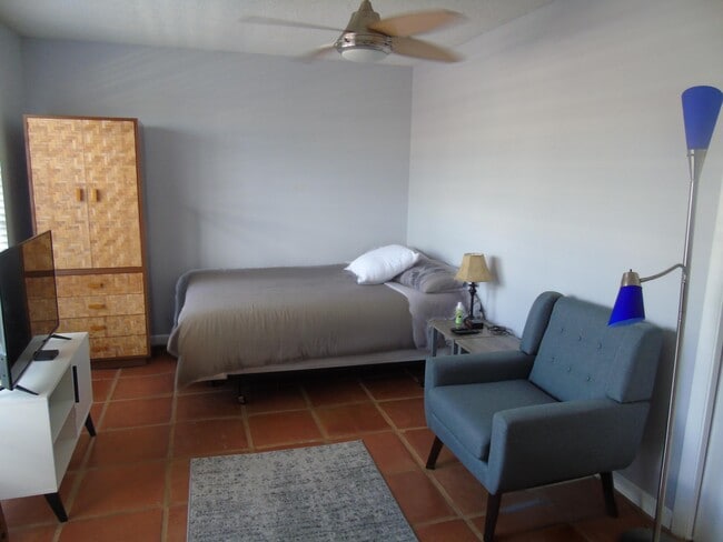 Photo - 13719 Flora Pl