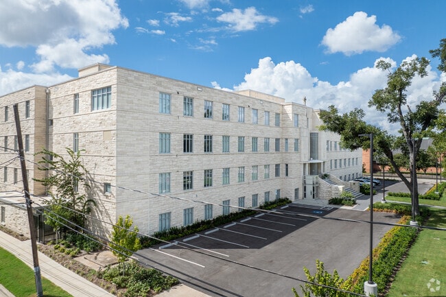 Plaza de Santa Isabel - St. Elizabeth Place