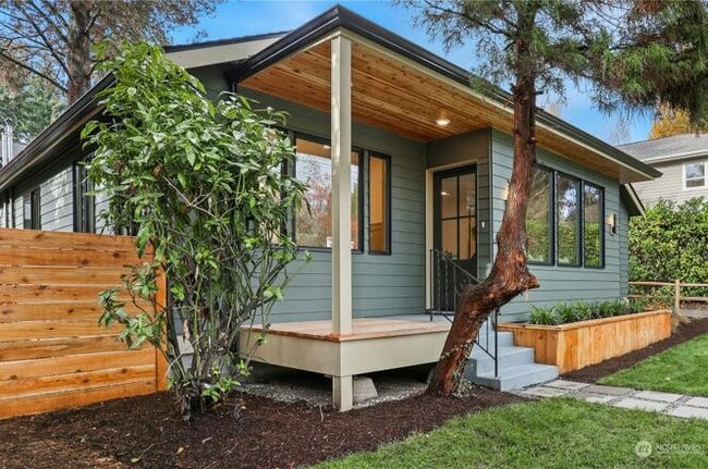 Photo - 11025 17th Ave NE