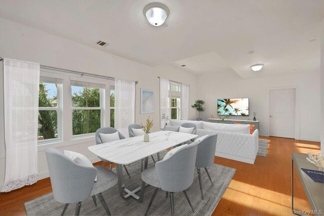 Building Photo - 400 Main St Unit 5