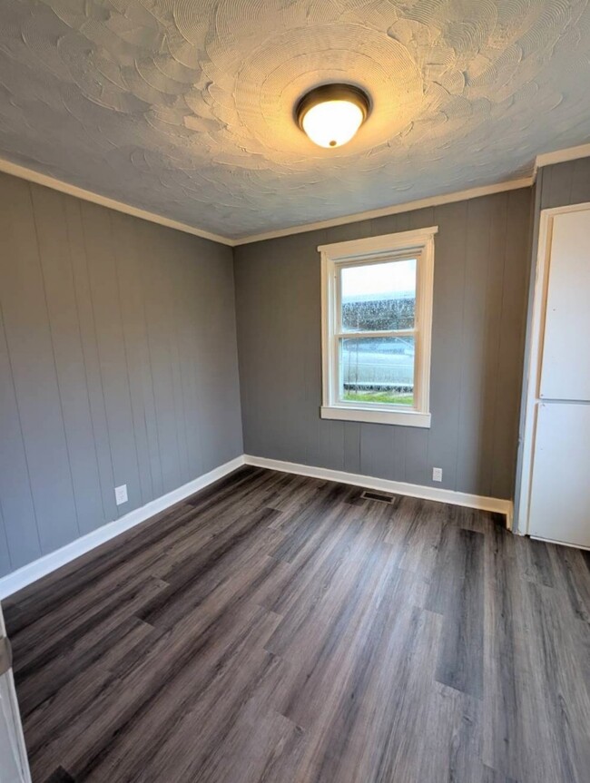 Photo - 401 Amber St