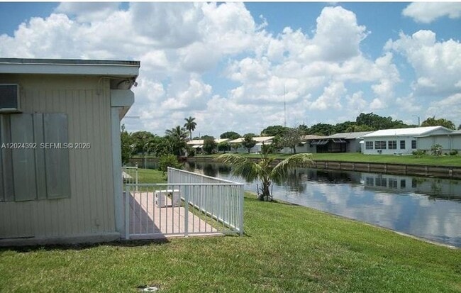 4709 NW 47th Ave