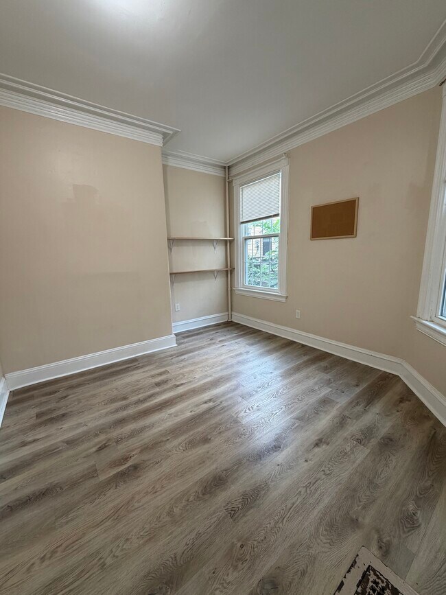 68 John St Unit 1