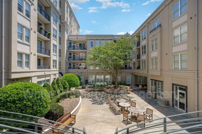 Photo - 1315 East Blvd Unidad #418