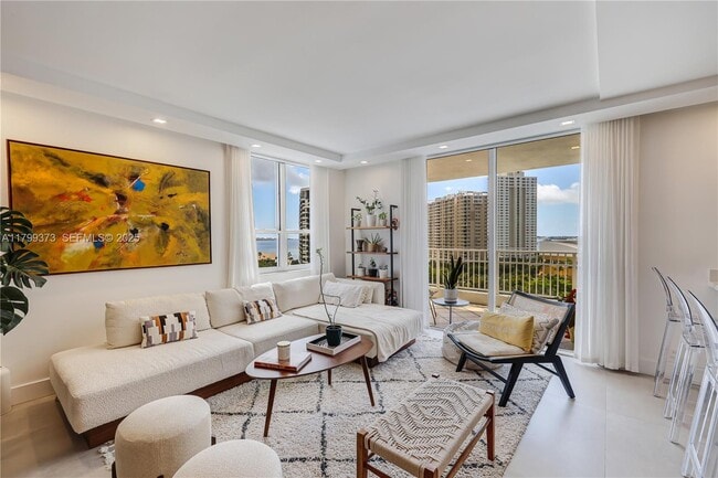 Photo - 701 Brickell Key Blvd Unidad 1110