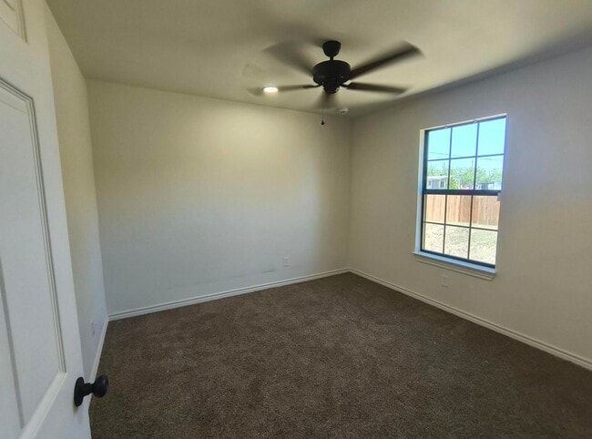 Photo - BEAUTIFUL, newly built 3 bedroom, 2 bath home AVAILABLE NOW!