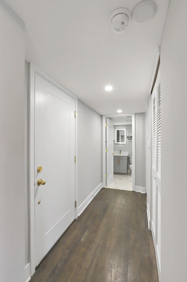 Entry Door / Hallway