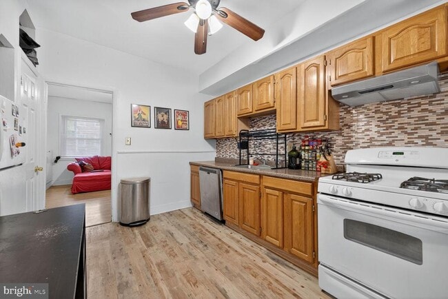 Photo - 115 16th St SE