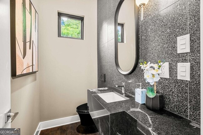 Photo - 19 Spruell Springs Rd