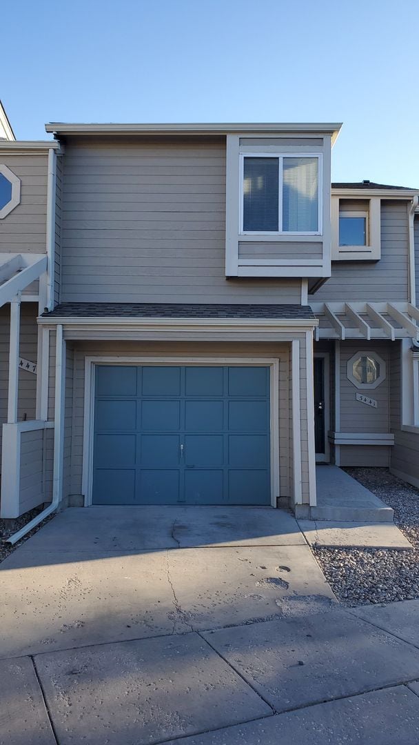 Building Photo - 3441 Atlantic Dr