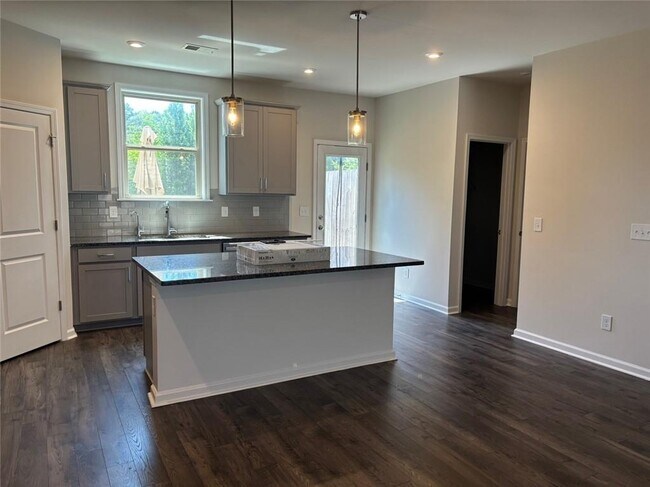 Photo - 3667 Hidden Valley Cir