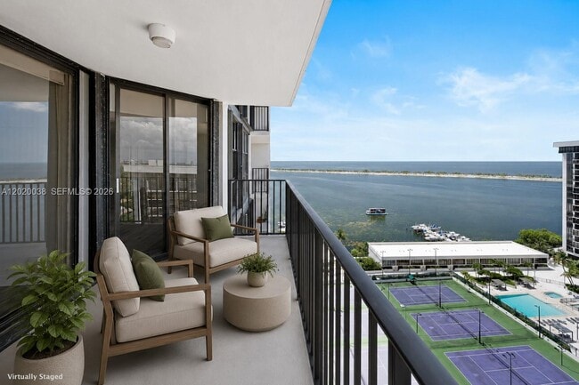 Building Photo - 1901 Brickell Ave Unit B2004