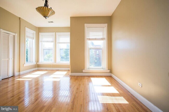 Photo - 1915 11th St NW Unidad 1