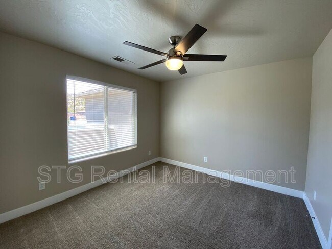Photo - 758 N 300 W