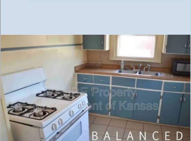 Photo - 808 SW 11th St Unit 4