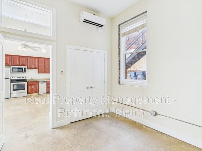Photo - 1705 E Franklin St Condo Unit 6