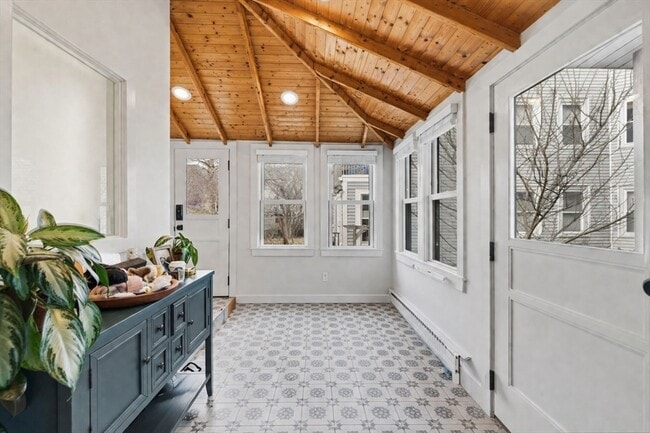 Photo - 20 Adrian St