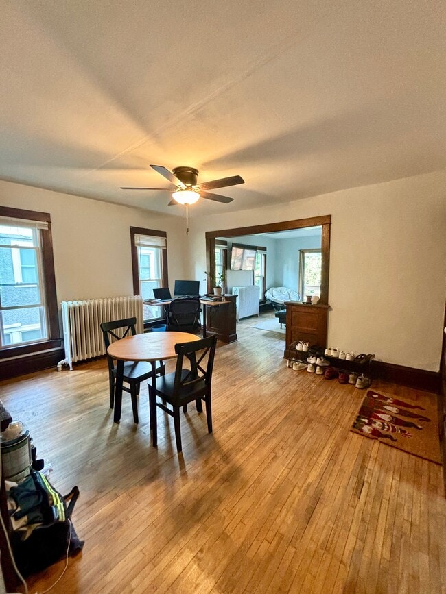 Photo - 3224 Hennepin Ave Unidad 3 - Room D