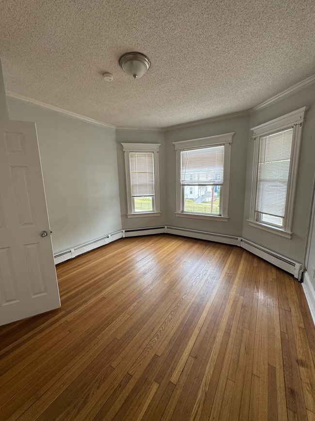 Photo - 195 Edgewood St Unit 2