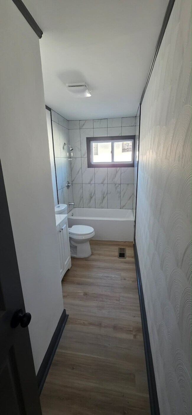 Photo - 3921 Middlehurst Ln