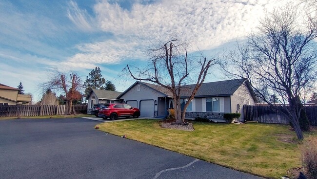 2820 SW Salmon Ave