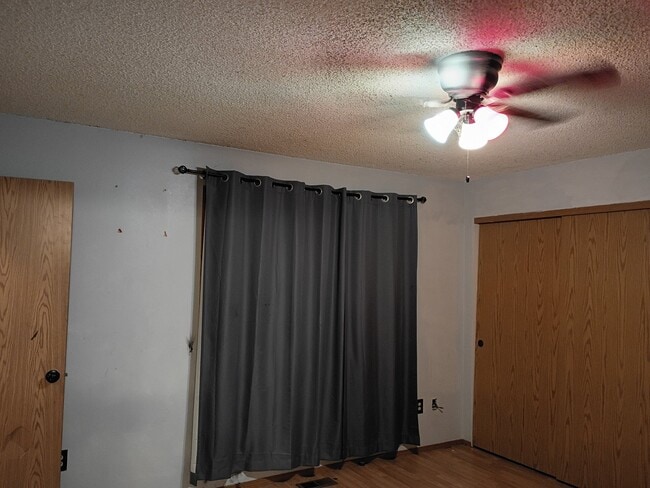 Building Photo - 9153 W Cedar Dr