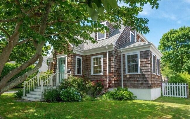 Photo - 122 Ruggles Ave
